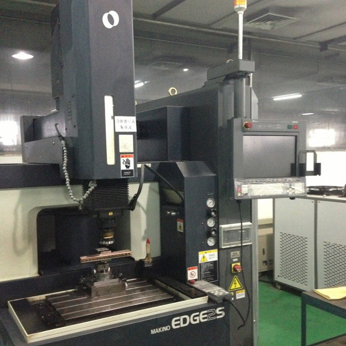 數(shù)控火花機